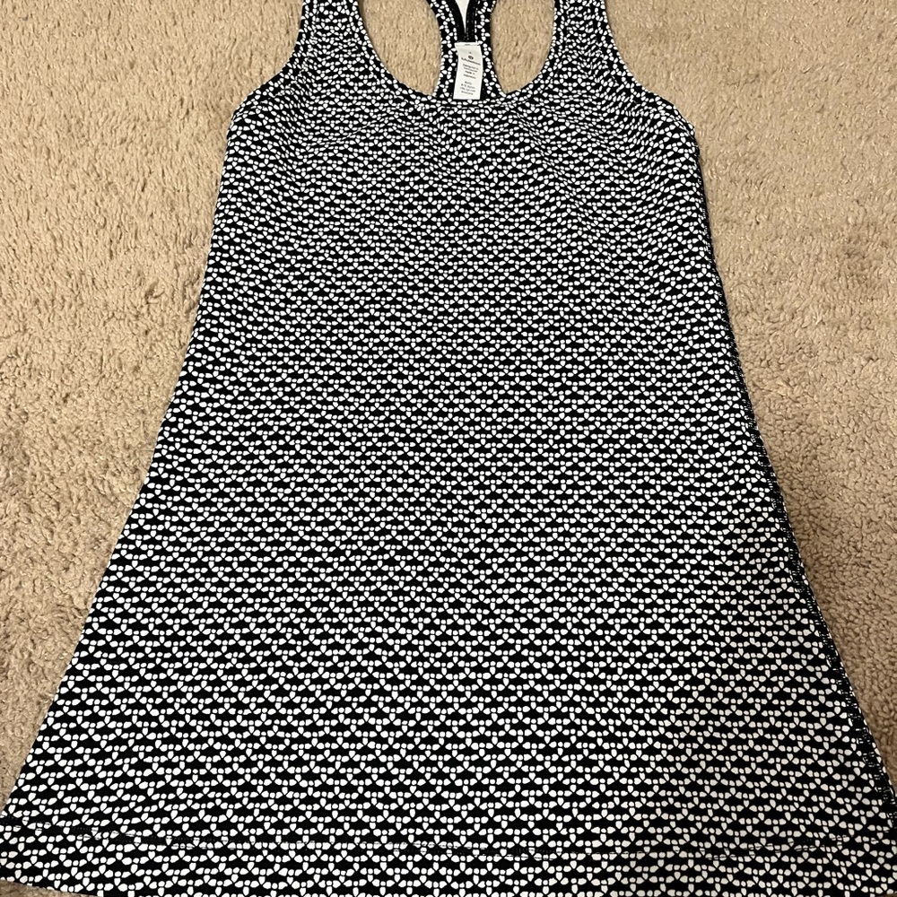 Lululemon Athletica Black and White Patterned Top
